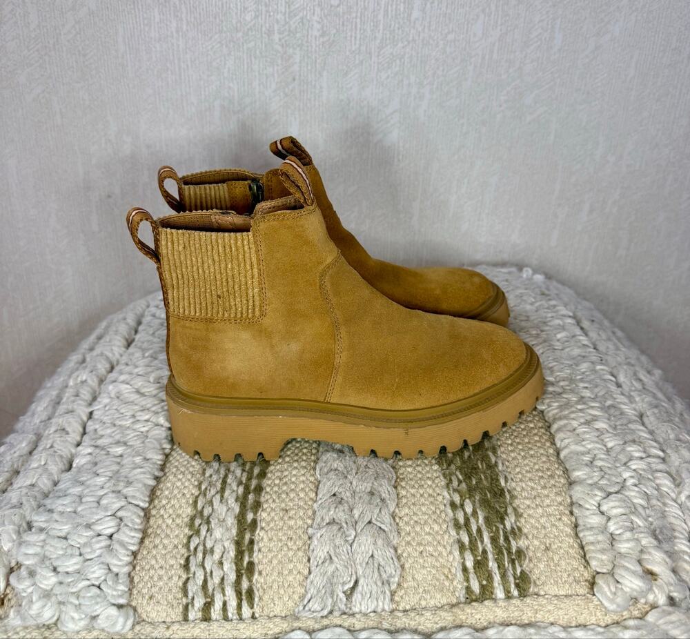 Madewell Tan Suede Chelsea Lug Sole Platform Ankle Boots Women’s Size 6